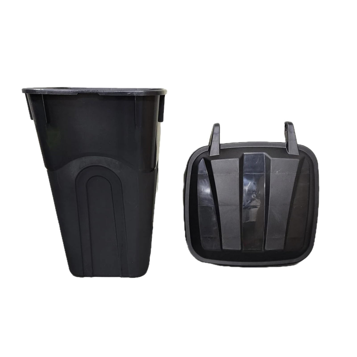 32 Gallon Black Wheeled Plastic Garbage Can with Attached Lid I36083