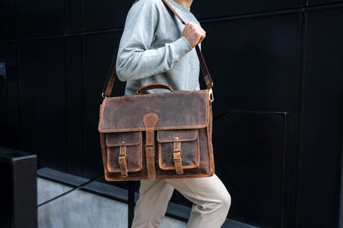 18 Inch Leather Laptop Messenger Bag K409436