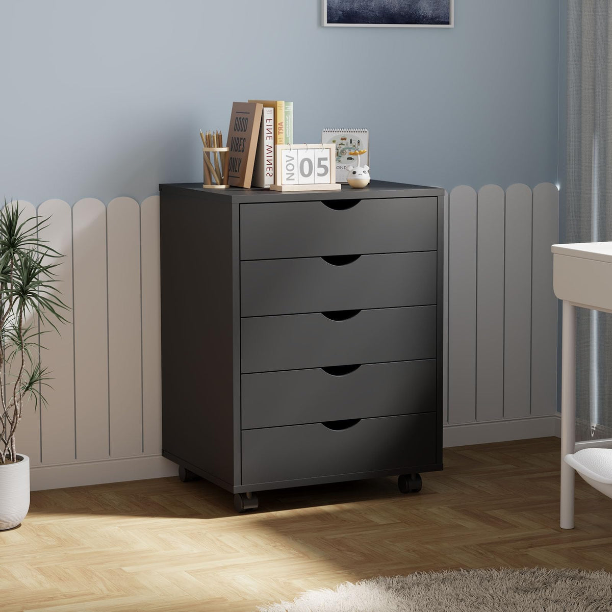 5 Drawer Wooden Dresser K464