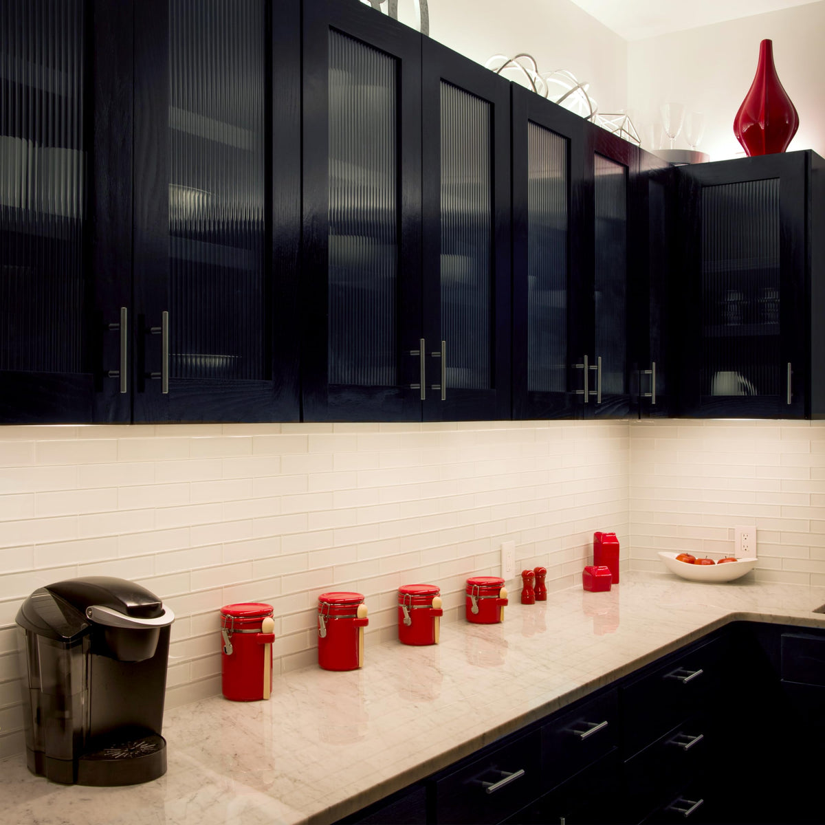 24 Inch Plug in Under Cabinet Light 2700K W3699