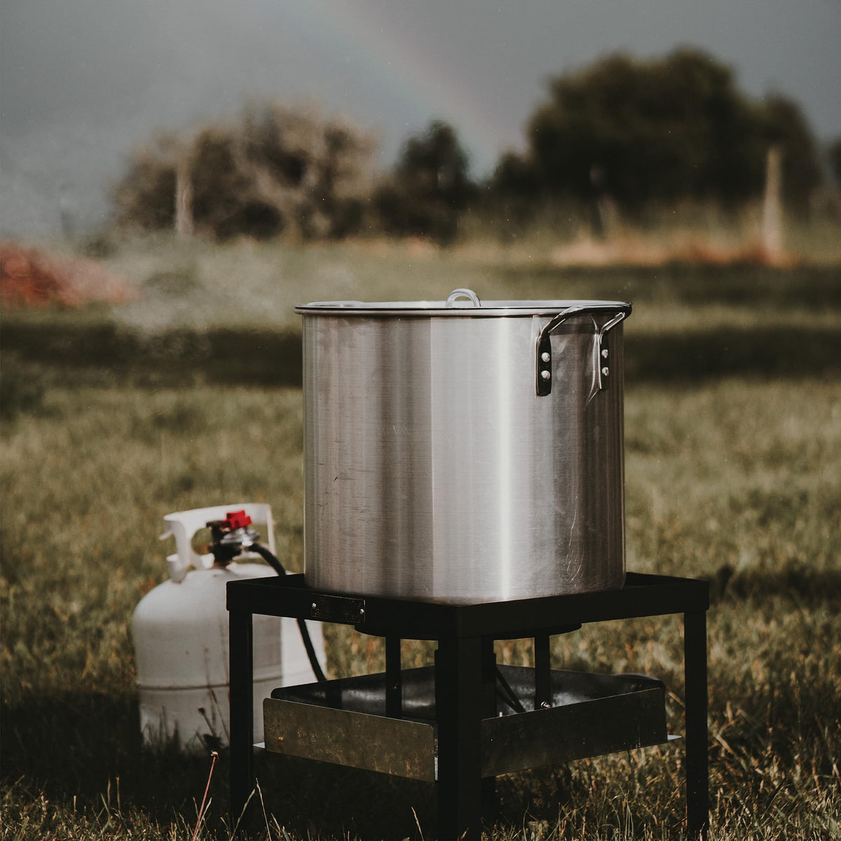 60Qt Aluminum Stock Pot with Strainer and Lid Q1746